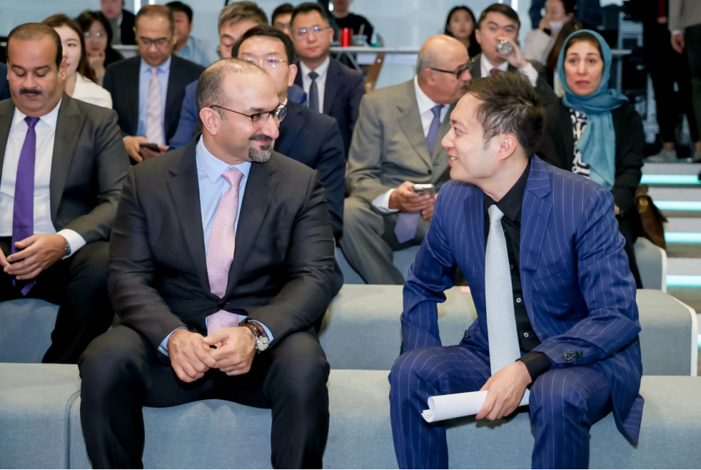 巴林王国工商大臣率团访问特斯联，推动巴中数字经济全面合作