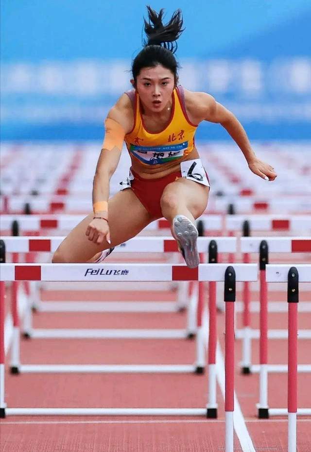 吴艳妮刷新赛季最好成绩仅获第10 奥运冠军夺冠