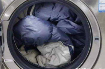 羽绒服可以用洗衣机洗吗？注意啦，使用不当会爆炸的