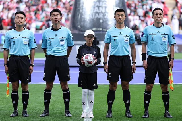 4名中国裁判放弃朋友年夜饭邀约 备战亚洲杯决赛